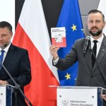 Każda rodzina otrzyma paczkę. Szef MON o tym, co będzie w środku