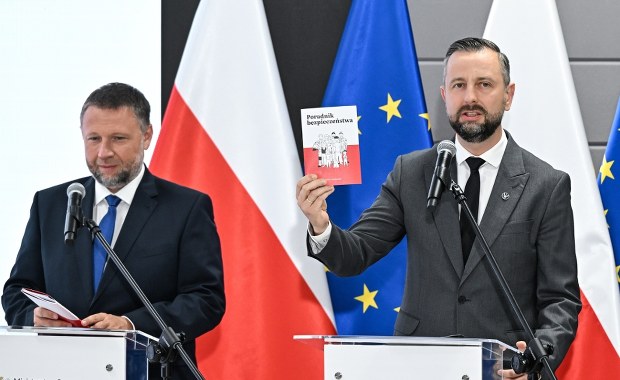 Każda rodzina otrzyma paczkę. Szef MON o tym, co będzie w środku