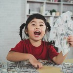 Każde dziecko dostanie 1000 dolarów. Nowy program ruszy w 2026 roku