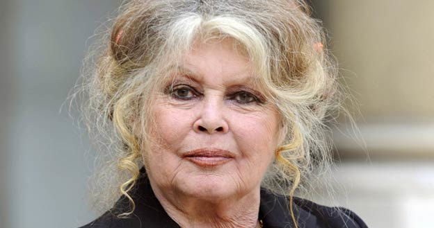 Każde zabite zwierzę to zbrodnia przeciwko bioróżnorodności - przekonuje Brigitte Bardot /AFP