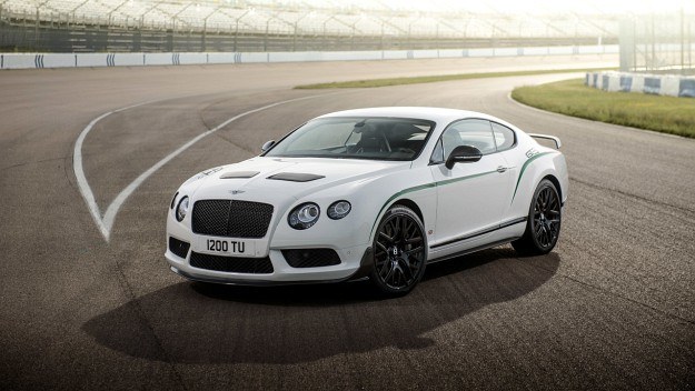 Każdy Continental GT3-R otrzyma biały lakier Glacier White z zielonymi akcentami. /Bentley