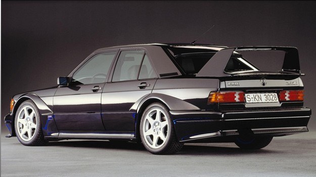 Każdy z 502 egzemplarzy Evolution II kosztował 115 tys. marek. Dla porówania, za podstawowy model u progu produkcji trzeba było zapłacić 25,6 tys. marek. /Mercedes