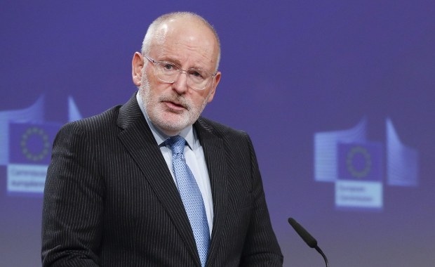 KE: Dialog z polskimi władzami musi być kontynuowany