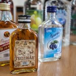 KE wprowadzi jutro zakaz importu mocnych alkoholi z Czech