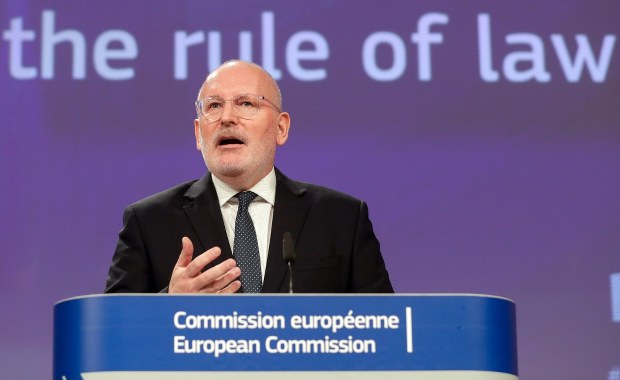 KE wszczyna nowe postępowanie wobec Polski. Chodzi o dyscyplinowanie sędziów