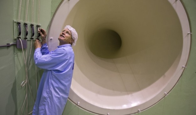 Kees van Zijtveldt w Large European Acoustic Facility.  Fot. ESA /materiały prasowe