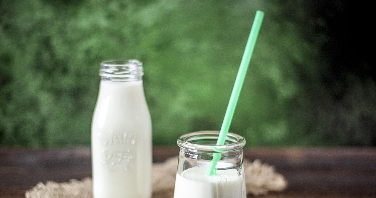 Кефір покращить сон і допоможе у виробленні гормонів радості /pixabay.com