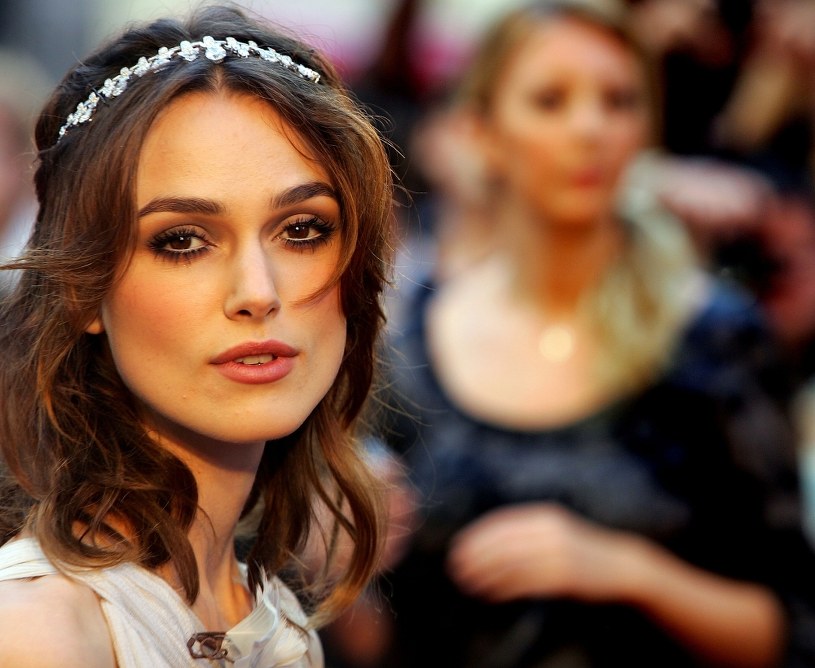 Keira Knightley i Ben Whishaw w nowym serialu Netfliksa. "Black Doves