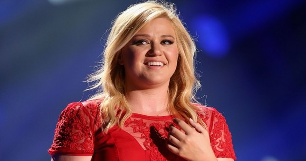 Kelly Clarkson /- /Getty Images