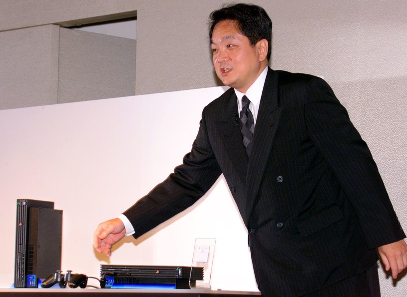 Ken Kutaragi - ówczesny szef oddziału Sony Computer Entertainment podczas prezentacji sprzętu w 1999 roku /AFP