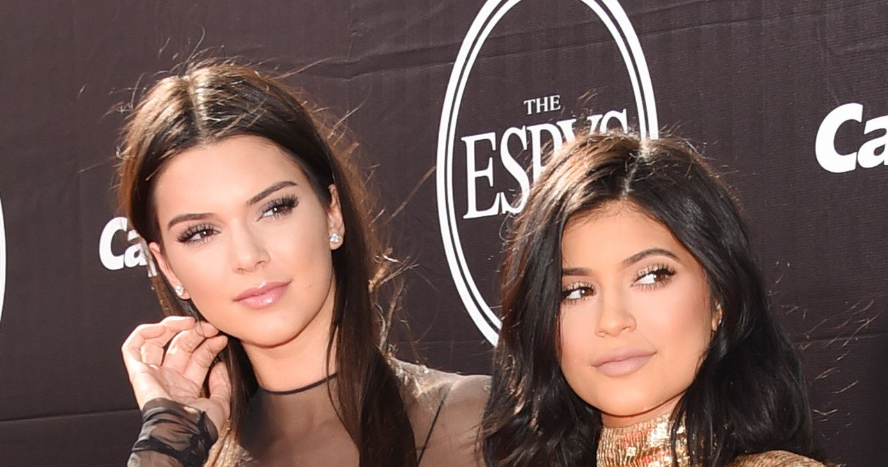 Kendall i Kylie Jenner /Jason Merritt /Getty Images