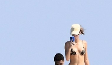 Kendall Jenner w skąpym bikini. Nie zasłoniło wszystkiego!