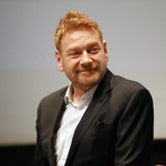 Kenneth Branagh jako Boris Johnson