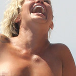 Kerry Katona topless! Seksowna?