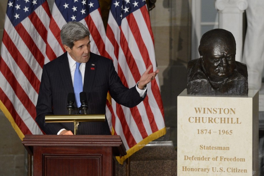 Kerry spotka się z Tuskiem i Sikorskim /STR /PAP/EPA