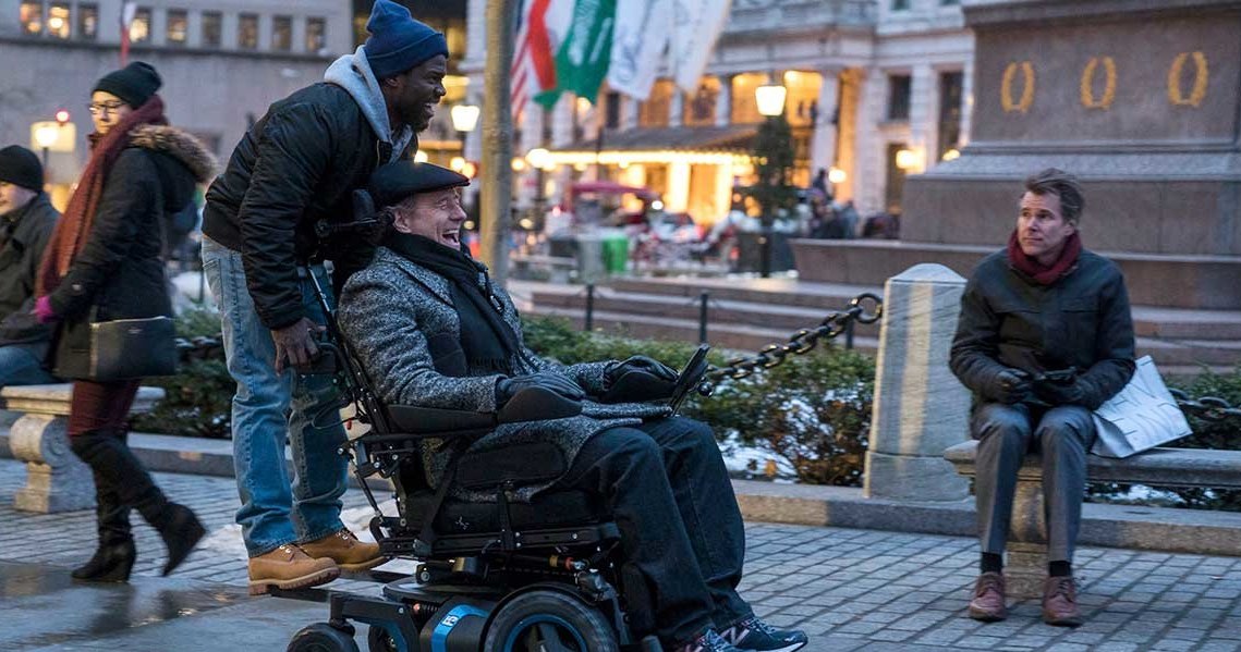 Kevin Hart i Bryan Cranston w filmie "The Upside" - amerykańskiej wersji komedii "Nietykalni" /materiały prasowe