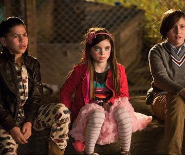 Kevin Hernandez, Landry Bender i Max Records w scenie z filmu "Facet do dziecka"