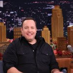 ​Kevin James jako znany trener footballu amerykańskiego