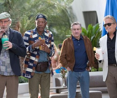 Kevin Kline, Morgan Freeman, Robert De Niro i Michael Douglas w scenie z filmu "Last Vegas"