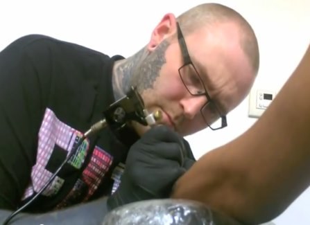 Kevin Paul opracowal kodeks tatuażystów /YouTube