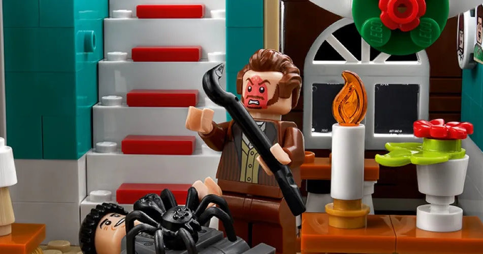 Kevin sam w domu w wersji Lego - Lego /materiały prasowe