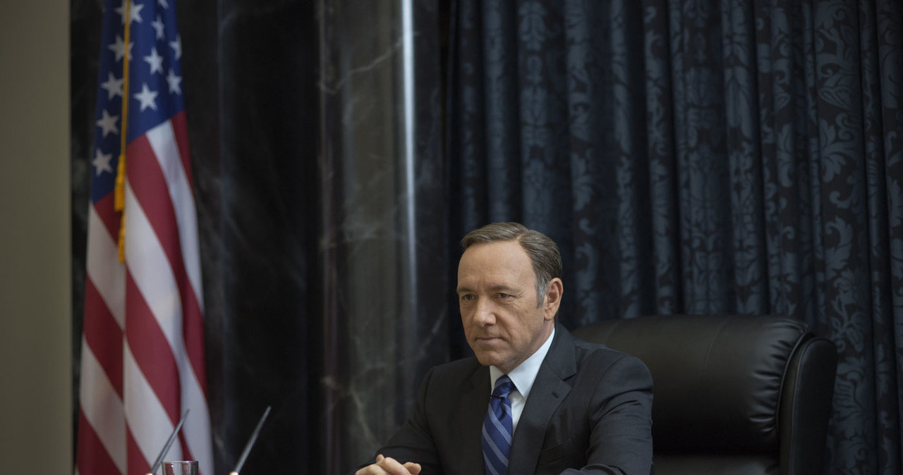 Kevin Spacey jako Frank Underwood w serialu "House of Cards" /materiały prasowe