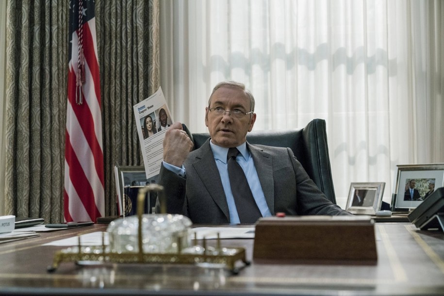 Kevin Spacey na planie "House of Cards" /David Giesbrecht/Netflix /PAP/Photoshot
