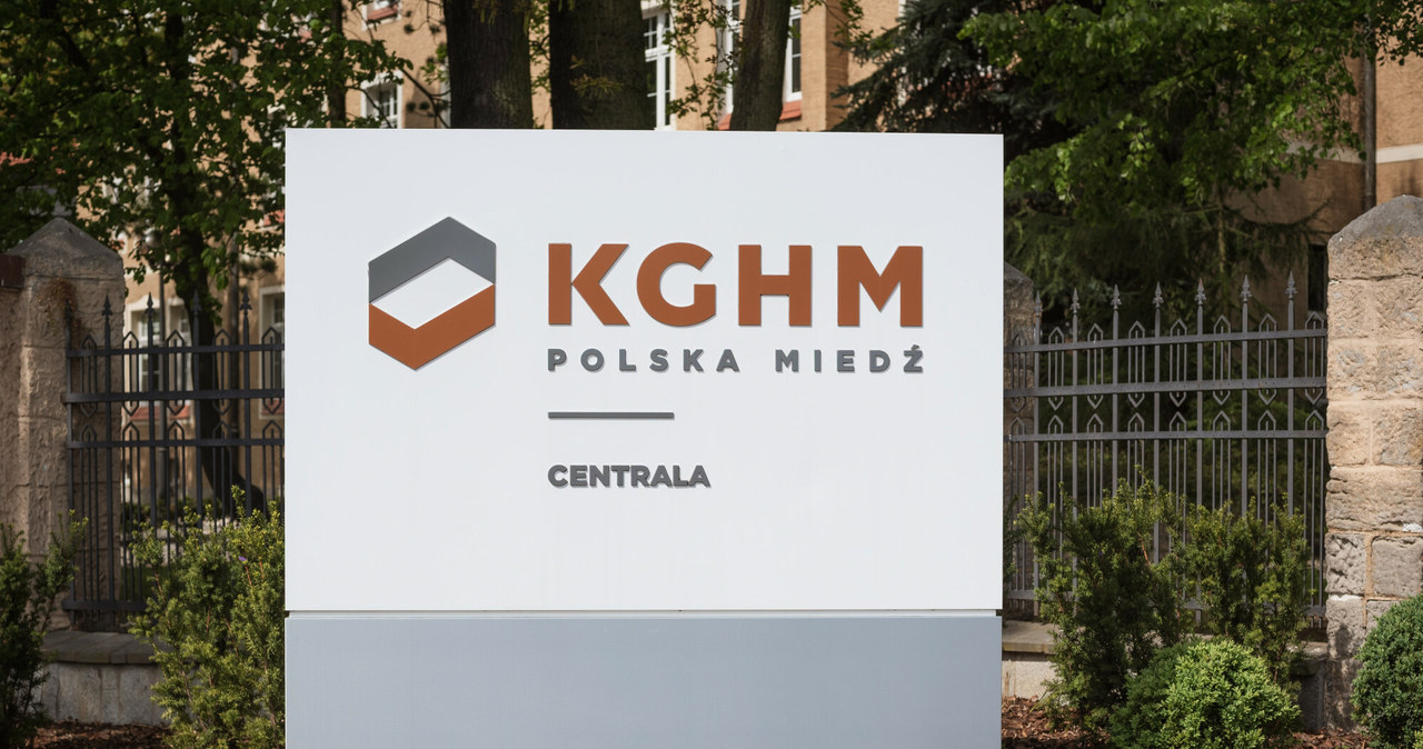KGHM Polska Miedź SA ostrzega przed fałszywymi stronami internetowymi, które wykorzystują wizerunek firmy i namawiają do podejrzanych inwestycji /Piotr Dziurman /Reporter