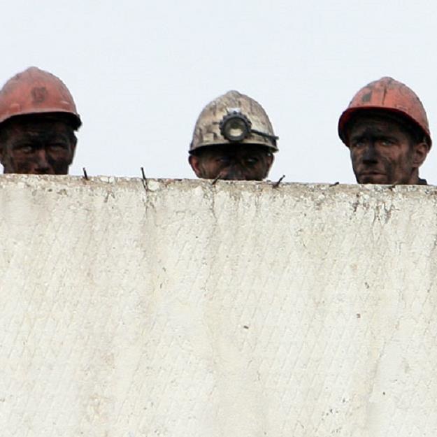 KHW chce zawiesić dodatkowe świadczenia dla górników na trzy lata /AFP
