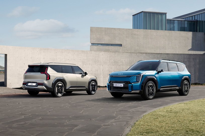 Kia EV9 z podwójną wygraną. To Elektryczny Samochód Roku 2024 i Światowy Samochód Roku 2024 /Kia