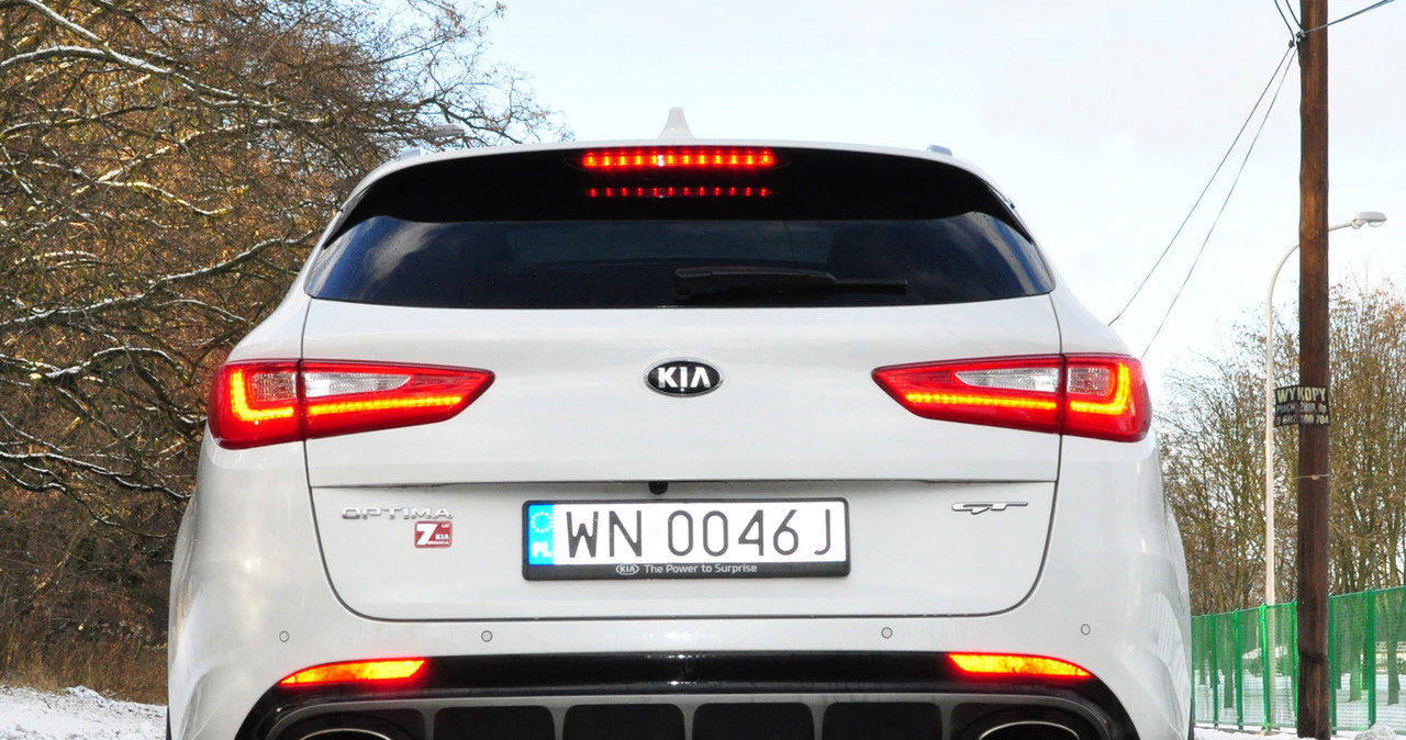 Kia Optima GT kombi 2.0 /INTERIA.PL