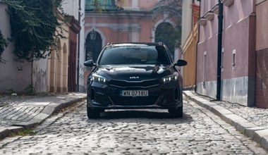 Kia Xceed została już tylko z jednym silnikiem. Czy ten model wart jest uwagi?