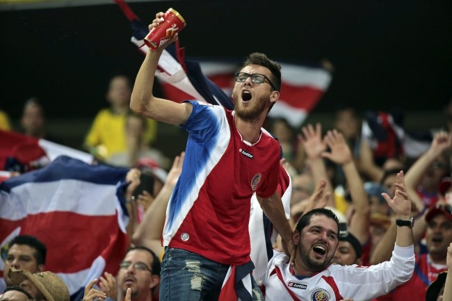 Kibice Kostaryki /PAP/EPA/JARBAS OLIVEIRA /PAP/EPA