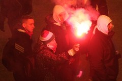 Kibice Legii protestowali w Warszawie przeciwko odowłaniu meczu o Superpuchar