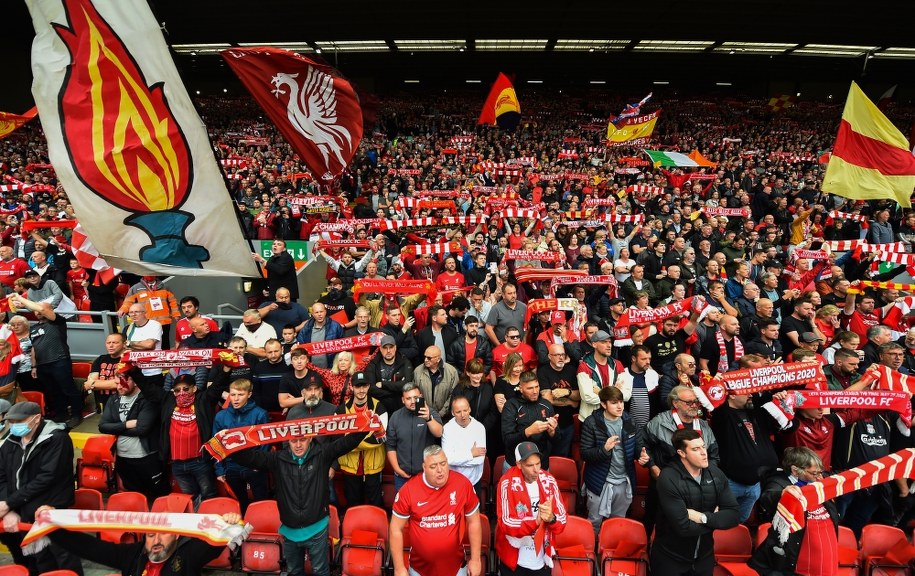 Kibice Liverpoolu na zdjęciu ilustracyjnym /PETER POWELL   /PAP/EPA