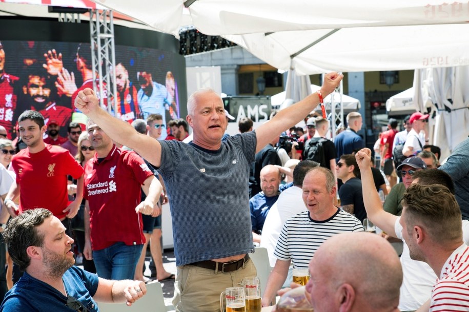 Kibice Liverpoolu w Madrycie /	PAP/EPA/LUCA PIERGIOVANNI /PAP/EPA