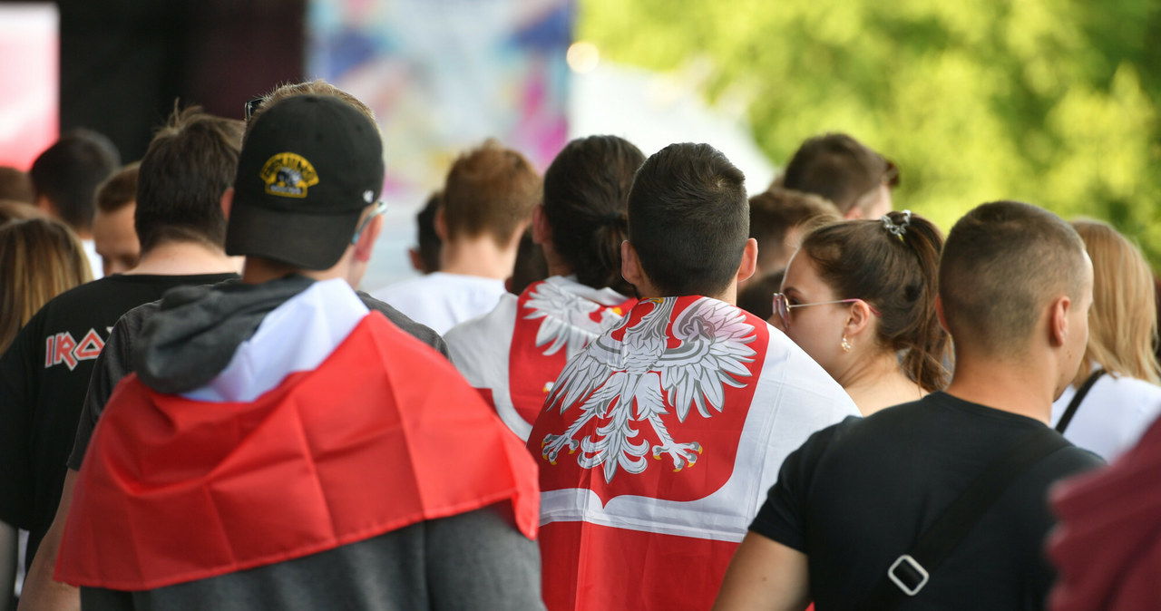 kibice podczas meczu Polska Słowacja na Euro 2020 /Artur Barbarowski /East News