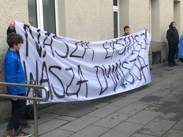 Kibice protestują /Anna Kropaczek /RMF FM