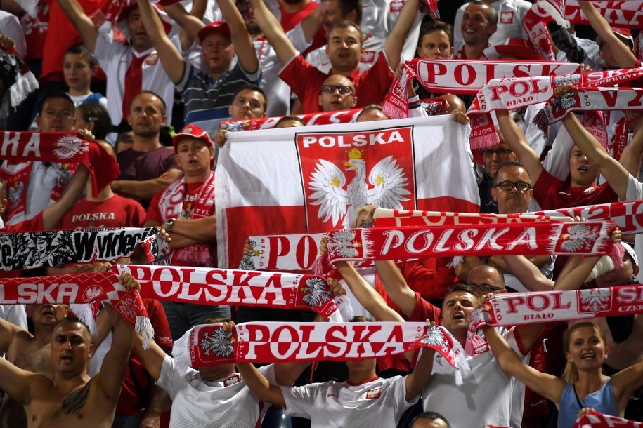 Kibice reprezentacji Polski podczas meczu z Włochami /Bartłomiej  Zborowski /PAP