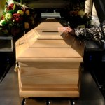 "Kibice są w różnym wieku". Zakład pogrzebowy ma ofertę