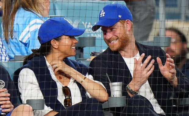 Kibicowska wpadka księcia Harry'ego. Wszystko przez czapkę