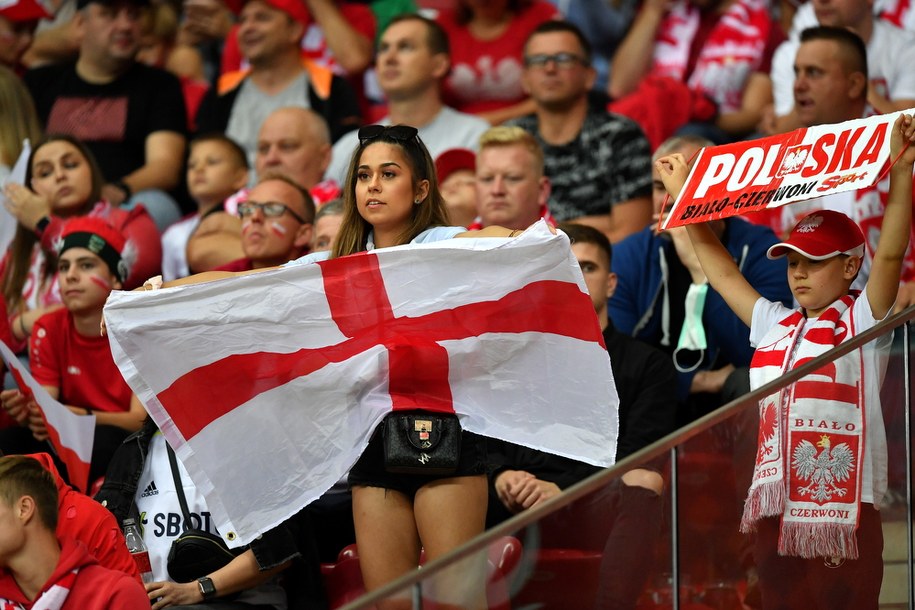 KibiKibcka piłkarskiej reprezentacji Anglii podczas meczu eliminacyjnego do mistrzostw świata 2022 z Polską /Piotr Nowak /PAP