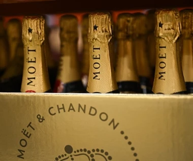 Kiedy bąbelki nie wystarczą, luksusowy sektor liczy straty. Moët zwolni 1200 pracowników