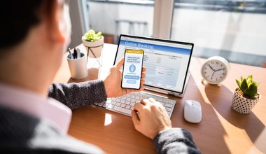 Kiedy dojdzie przelew? Wszystko zależy od sesji banku i systemu Elixir