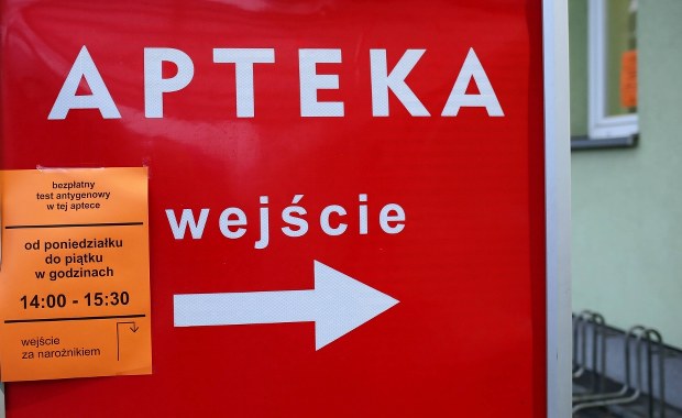 Kiedy lekarze sprawdzą w aplikacji braki w lekach? "Do połowy roku"