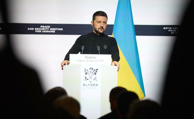 "Kiedy nie strzelają armaty, wtedy zaczynają się rozmowy". Zełenski czeka na Putina