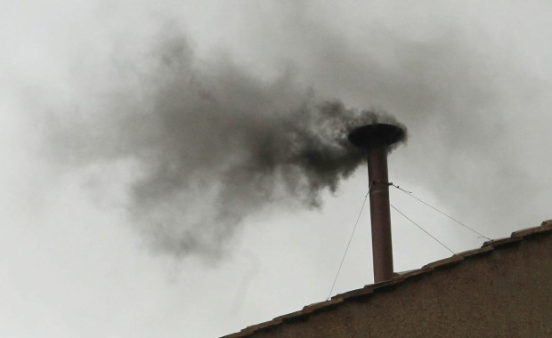 Kiedy pojawi się dym z Kaplicy Sykstyńskiej? Oto harmonogram głosowań podczas konklawe