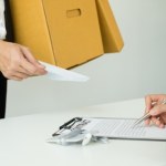 Kiedy pracodawca wydaje świadectwo pracy? Do tego jest potrzebne