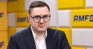 Kiedy rząd odpuści regulację cen paliw? Miłosz Motyka w RMF FM