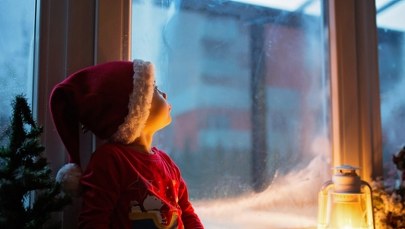 Kiedy zabłyśnie pierwsza gwiazdka w Wigilię? Podpowiadamy, gdzie i o której jej wypatrywać!  